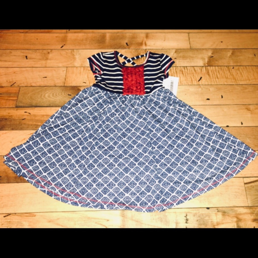 Girls size 4 Navy and Burgundy dress!